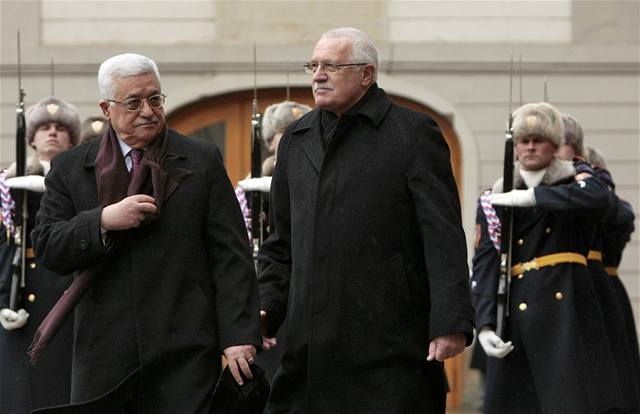 eský prezident Václav Klaus a prezident palestinské národní správy Mahmúd Abbás